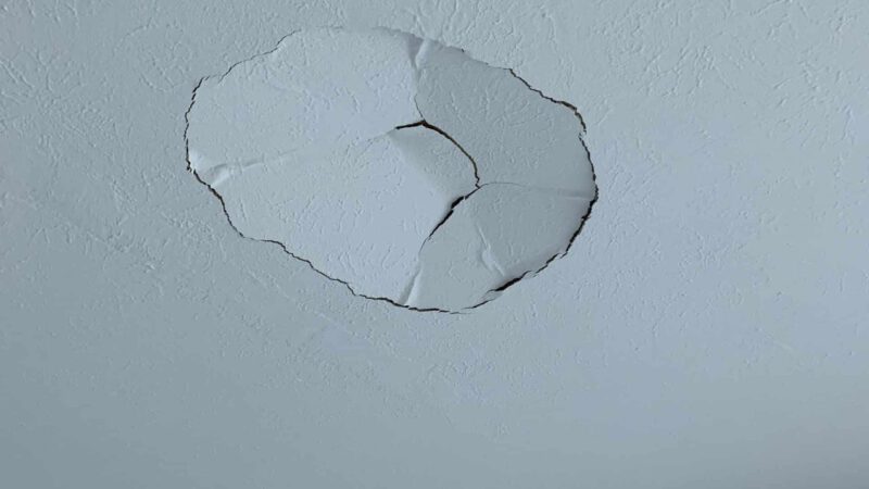 Drywall Repair Tips for Homeowners